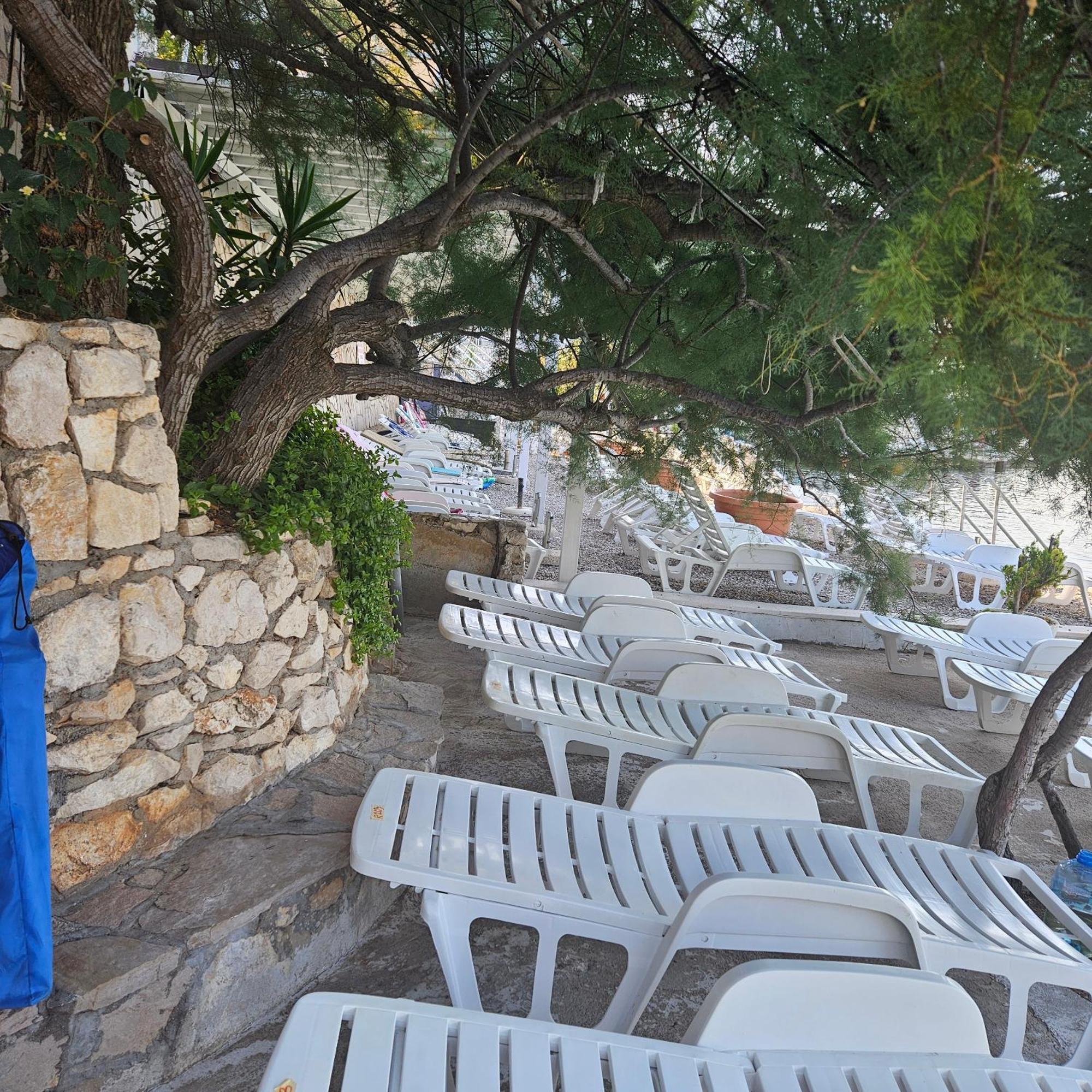 Apartments Cytrus Neum Exterior photo