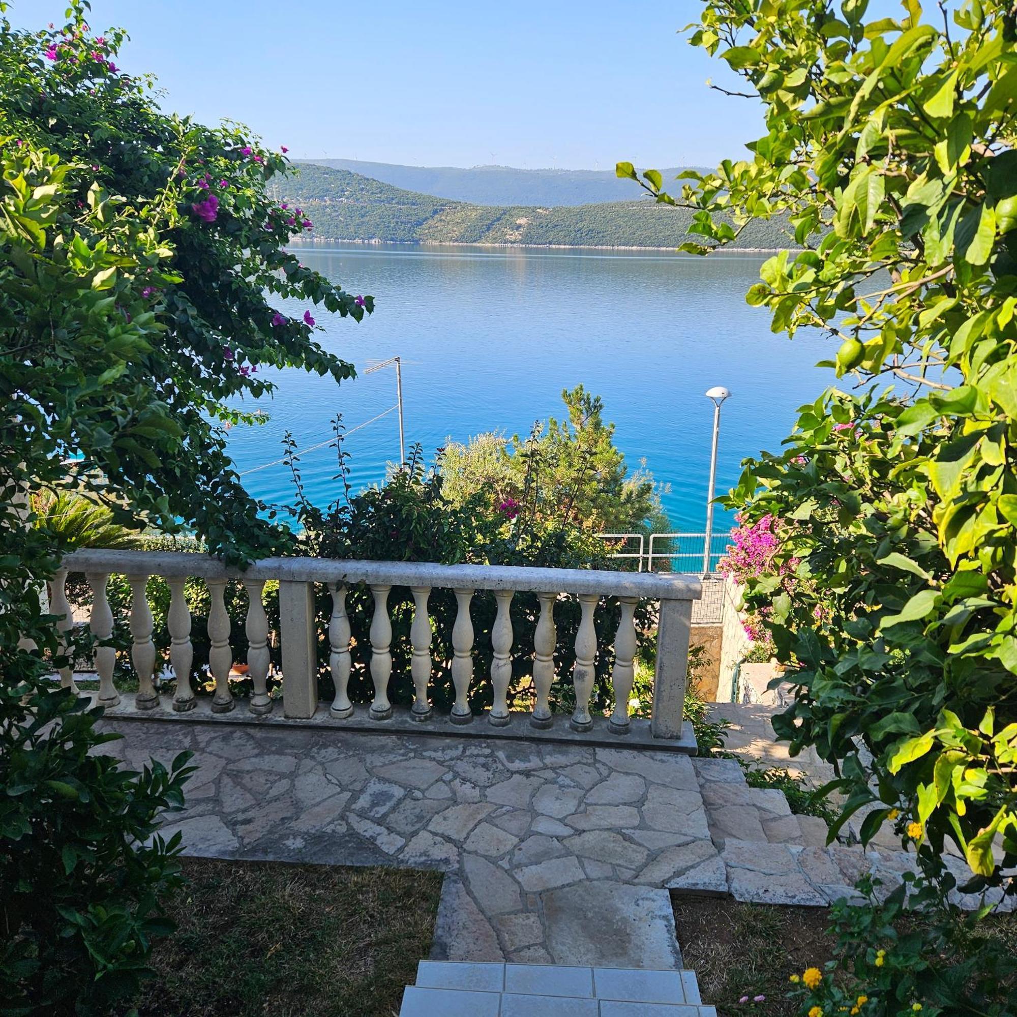 Apartments Cytrus Neum Exterior photo