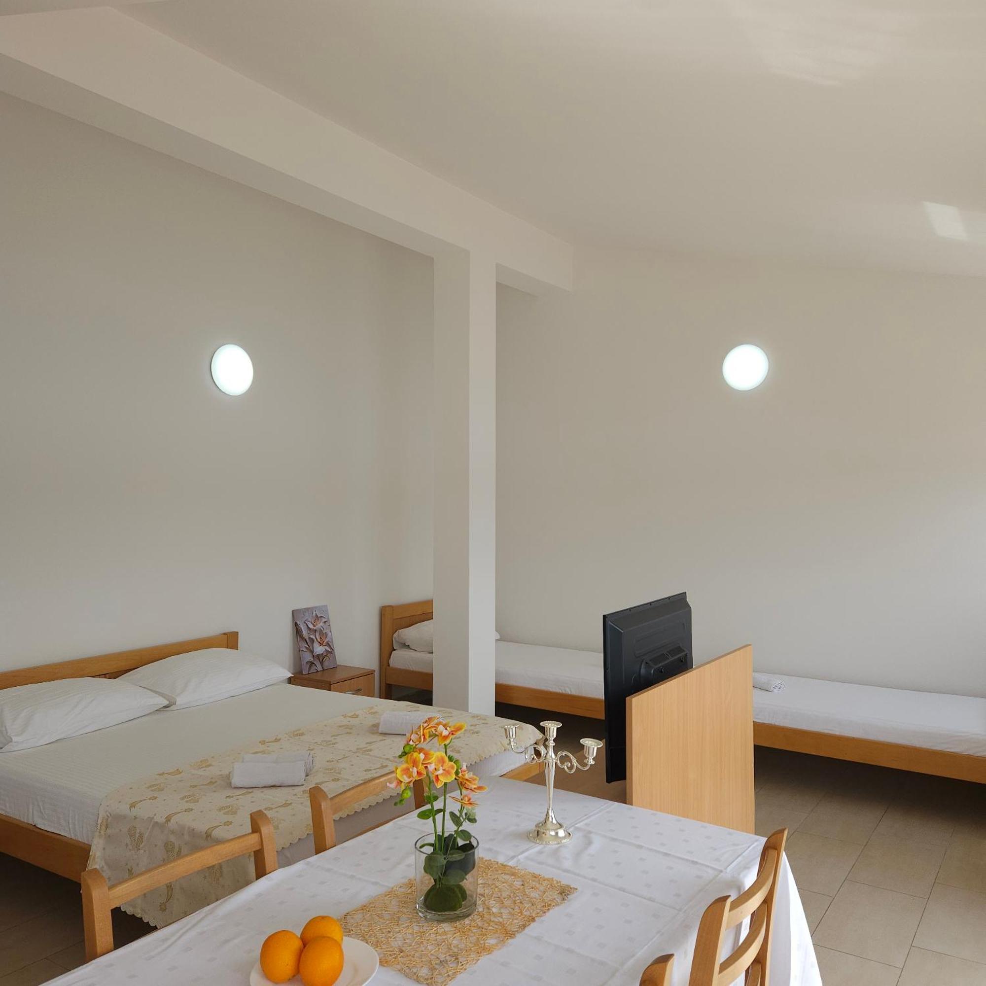 Apartments Cytrus Neum Exterior photo